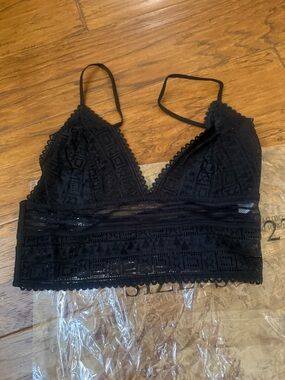 Black Lace Bralette with Scalloped Trim